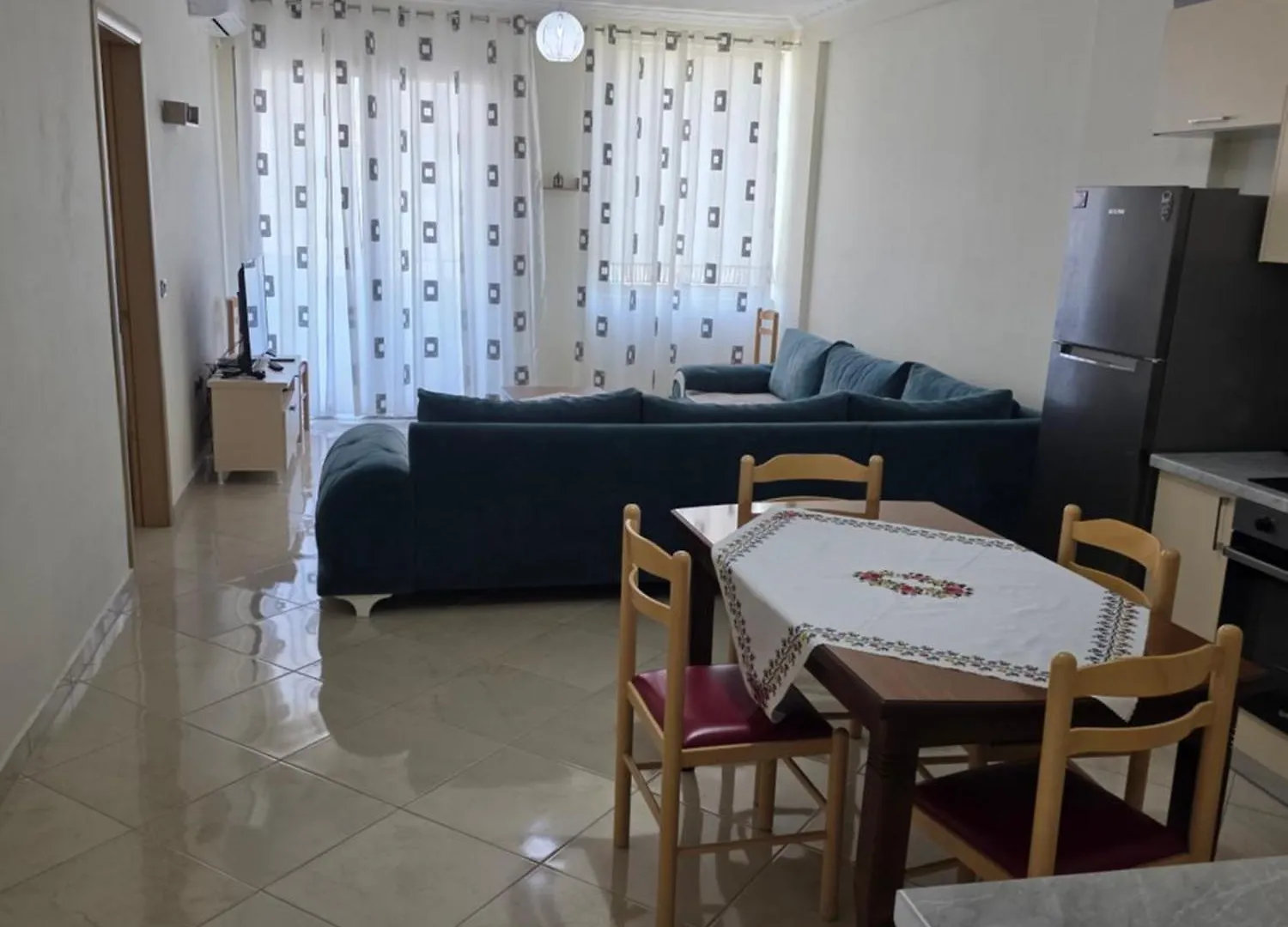 Xhaferaj Group Apartment Vlorë 0*,